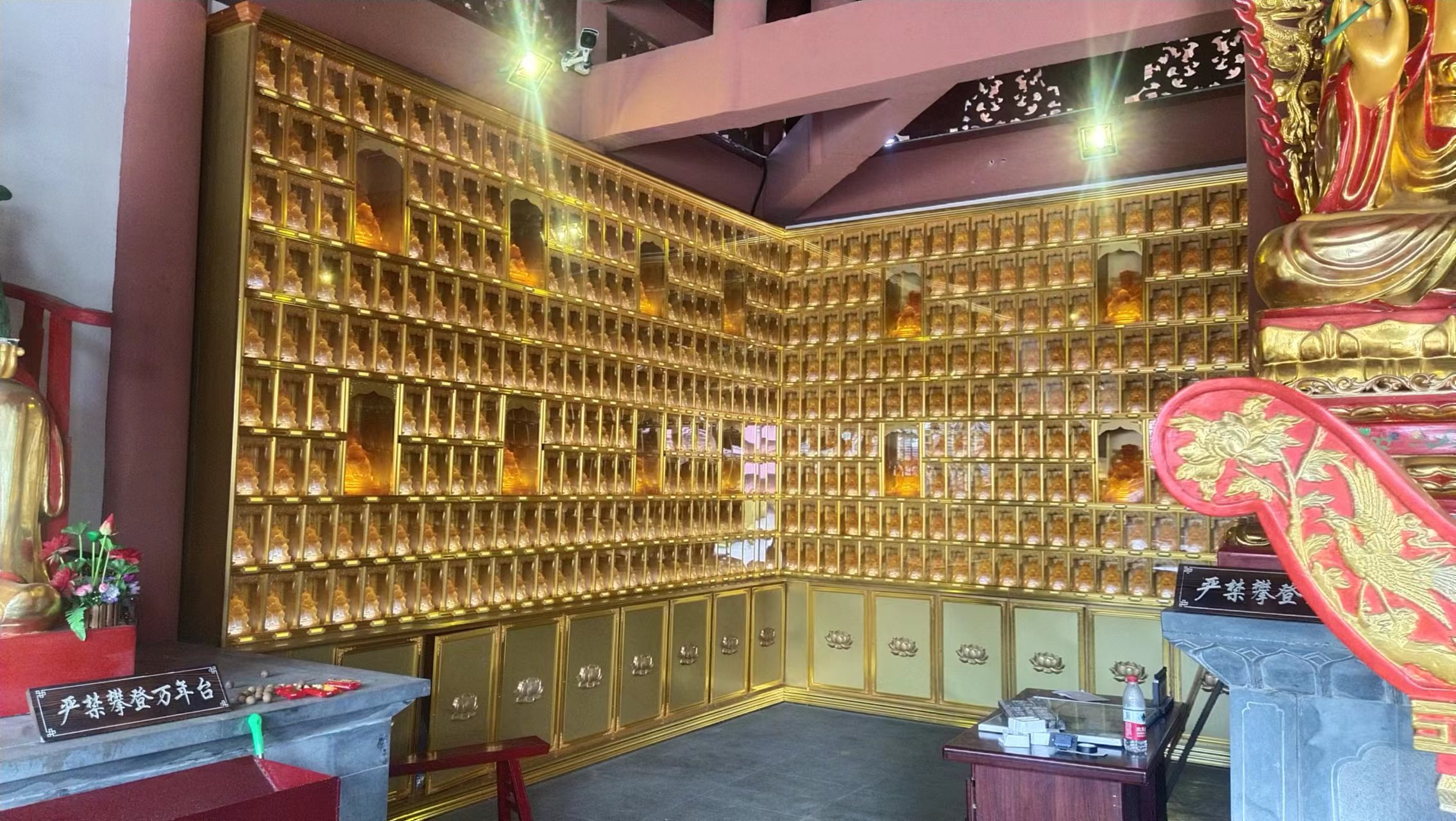 福位架，骨灰存放架，牌位架還有萬佛墻各自是怎么定義的？